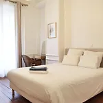 Haussmann 2Br Apt In Le Marais For 6 & 3Mns To Metro
