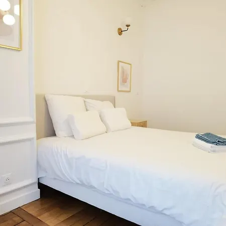 Appartamento Haussmann 2br In Le Marais For 6 & 3mns To Metro