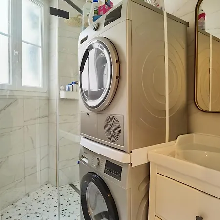 Appartamento Haussmann 2br In Le Marais For 6 & 3mns To Metro *